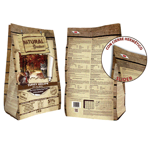 Natural Greatness dog Pavo