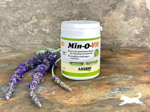 Bote de Anibio Min-O-Vit, complemento vitamínico y mineral en polvo para perros y gatos